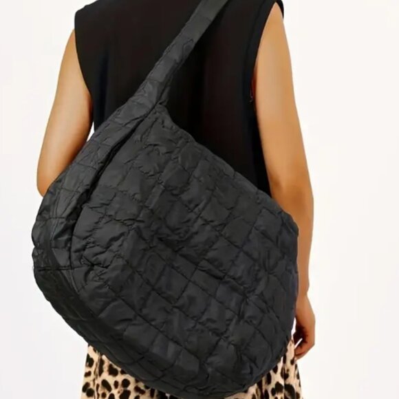 Fashionable Large Capacity Puffer Embroidered Shoulder Bag  - Black - Picture 5 of 15